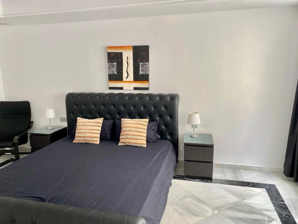 Frontline Sea In The Center Of Puerto Banus-beach Apartamento *