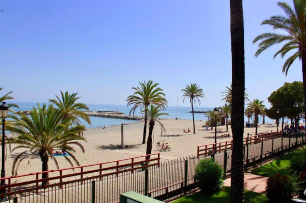 Frontline Sea In The Center Of Puerto Banus-beach Marbella